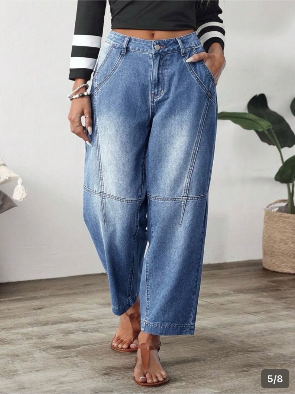 Classic High-Waist Blue Women’s Jeans - Relaxed Fit - Picture 5 of 7
